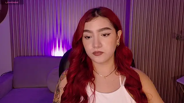 ViolettCastel online show from 11/06/25, 07:26