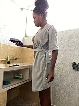 sweetsarabig22cm online show from 02/12/25, 04:22