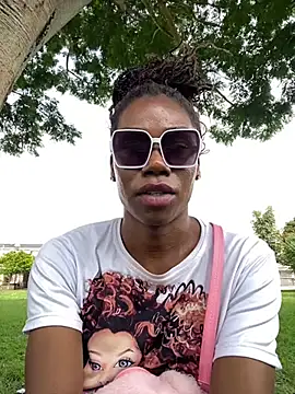 sweetsarabig22cm online show from 03/03/25, 07:28