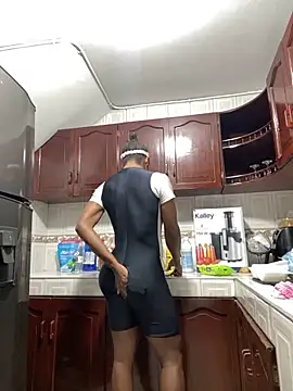 sweetsarabig22cm online show from 03/18/26, 12:19