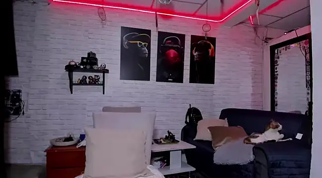 Kimmymadison- online show from 01/19/25, 05:26