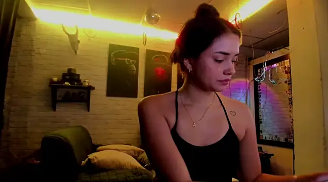 Kimmymadison- online show from 02/10/25, 09:15