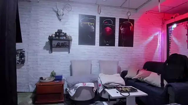 Kimmymadison- online show from 02/19/25, 09:14