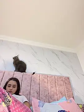 Kimmymadison- online show from 06/07/26, 05:44