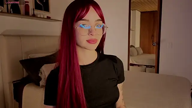 Roxxy mora online show from 10/20/25, 10:10