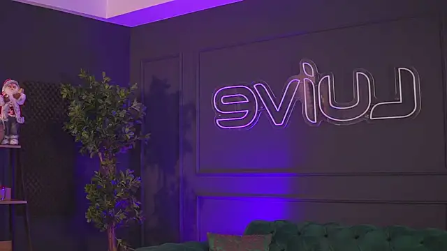 RaquelleVon online show from 12/30/24, 01:26