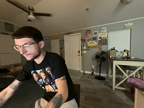 hungkubenski online show from 11/11/25, 05:51