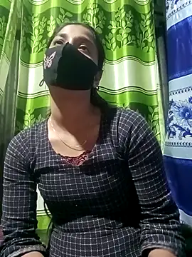 Snapshot of Aruyeshi- chatting on 02/15/25, 04:01 Aruyeshi- online show from 02/15/25, 04:01