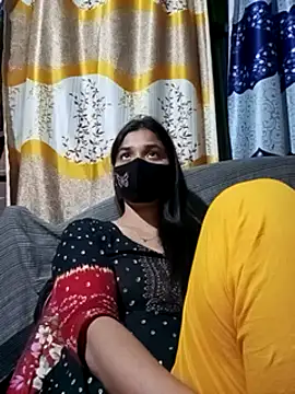 Snapshot of Aruyeshi- chatting on 03/17/25, 11:42 Aruyeshi- online show from 03/17/25, 11:42