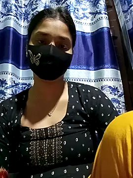 Snapshot of Aruyeshi- chatting on 03/18/25, 12:25 Aruyeshi- online show from 03/18/25, 12:25