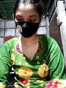 Snapshot of Aruyeshi- chatting on 09/24/25, 03:21 Aruyeshi- online show from 09/24/25, 03:21