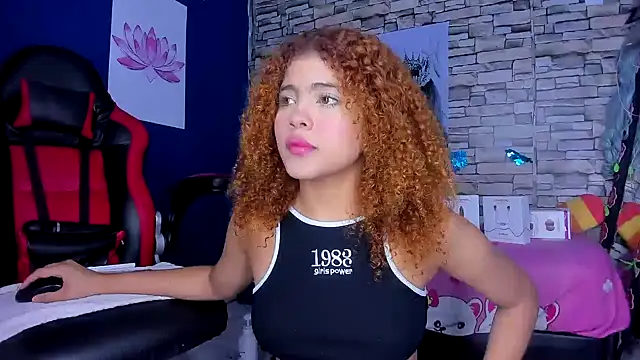 Snapshot of sofiacastillo01 chatting on 01/28/25, 01:05 sofiacastillo01 online show from 01/28/25, 01:05