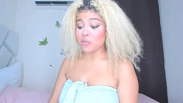 sofiacastillo01 online show from 02/28/26, 01:50