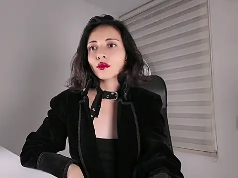 Edranah online show from 10/30/25, 10:32