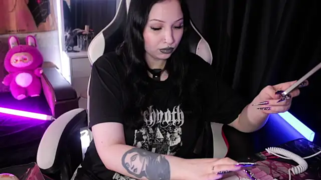 Snapshot of Kitty_goth chatting on 08/03/26, 08:56 Kitty goth online show from 08/03/26, 08:56