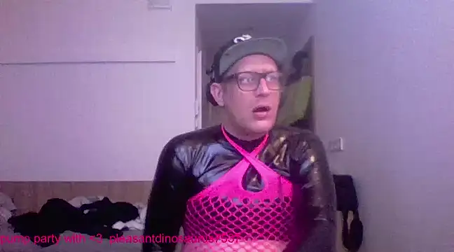 Bigthroaterboy online show from 03/07/25, 10:02