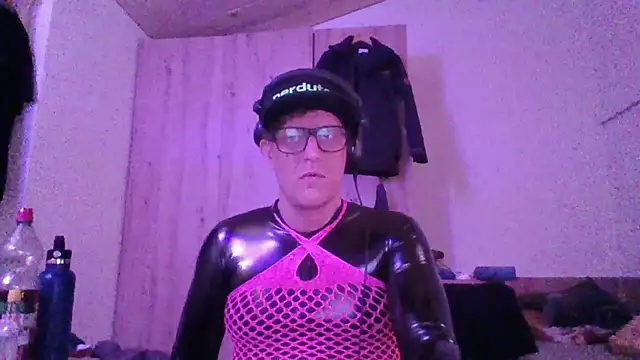 Bigthroaterboy online show from 10/18/25, 03:42