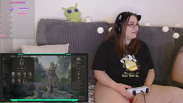 Colins Pink Room online show from 12/19/24, 03:30