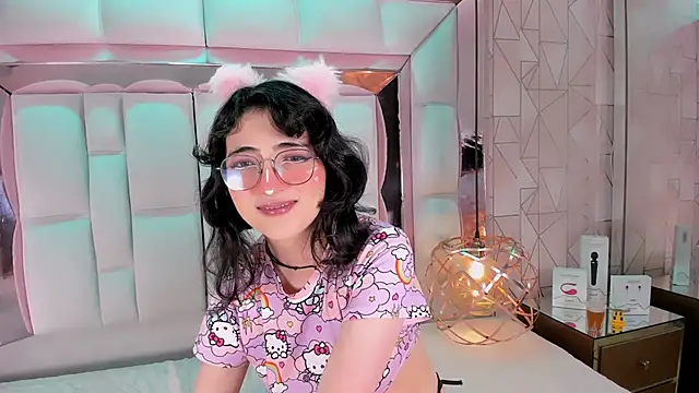 SaraMartini1 online show from 09/13/25, 06:02