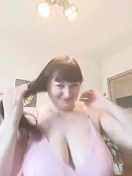 Snapshot of Women-pleasures chatting on 06/29/26, 10:59 Women-pleasures online show from 06/29/26, 10:59