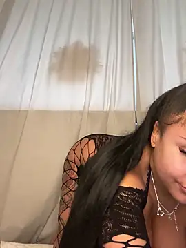 HaileyDiana online show from 03/06/25, 08:19