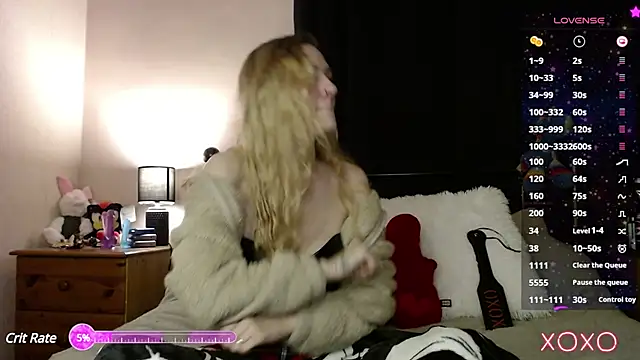 Snapshot of EllieeRose chatting on 01/23/25, 09:18 EllieeRose online show from 01/23/25, 09:18