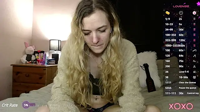 Snapshot of EllieeRose chatting on 03/10/25, 02:06 EllieeRose online show from 03/10/25, 02:06