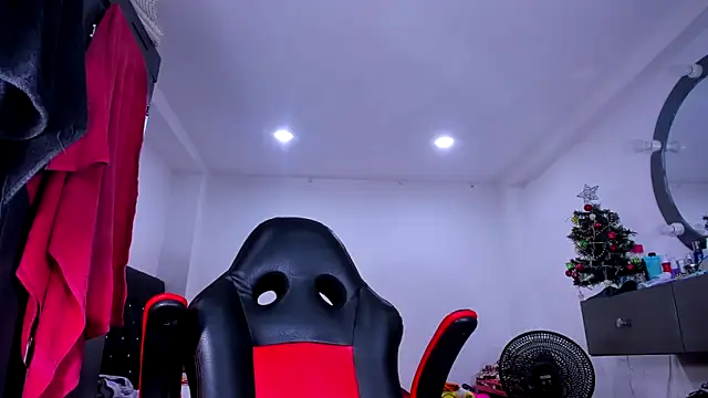 kerlysmith 24 online show from 01/03/25, 07:29