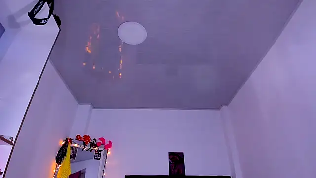 kerlysmith 24 online show from 01/10/25, 04:09