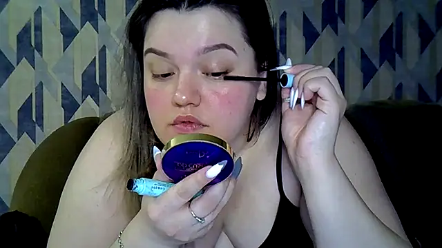 AnitaWillias online show from 12/14/25, 06:01