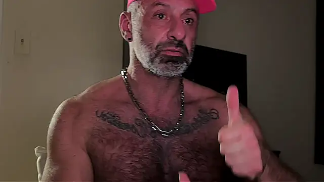 Snapshot of DaddySnowXX chatting on 12/25/24, 04:33 DaddySnowXX online show from 12/25/24, 04:33