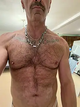 DaddySnowXX online show from 04/25/26, 08:17