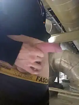 Snapshot of Joysdic41 chatting on 01/06/25, 04:34 Joysdic41 online show from 01/06/25, 04:34