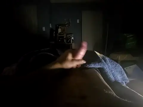 Snapshot of Joysdic41 chatting on 03/15/25, 10:24 Joysdic41 online show from 03/15/25, 10:24