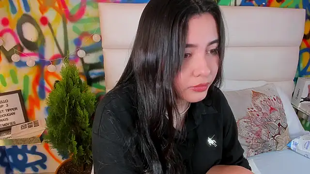 Liana Bernocchi online show from 11/19/25, 08:20