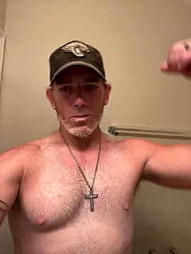 Snapshot of Maxgirthx chatting on 10/21/25, 11:33 Maxgirthx online show from 10/21/25, 11:33