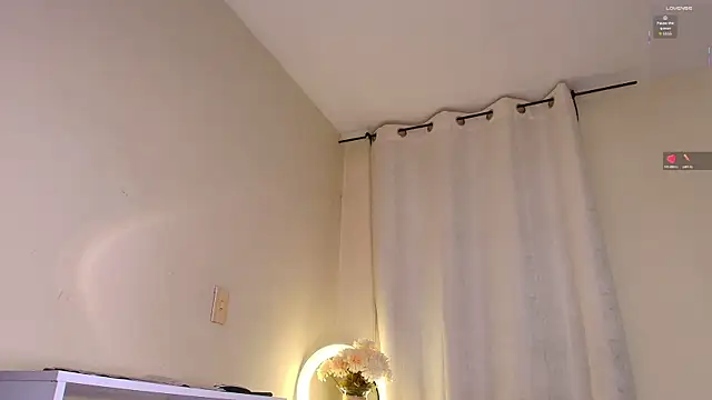 shanakendal2 online show from 09/27/25, 01:16