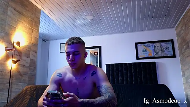 Snapshot of AsmodeoCox chatting on 10/12/25, 08:41 AsmodeoCox online show from 10/12/25, 08:41