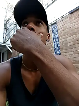 Snapshot of Malkongarcia chatting on 01/14/26, 08:36 Malkongarcia online show from 01/14/26, 08:36