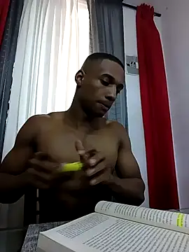 Snapshot of Malkongarcia chatting on 02/19/26, 02:57 Malkongarcia online show from 02/19/26, 02:57