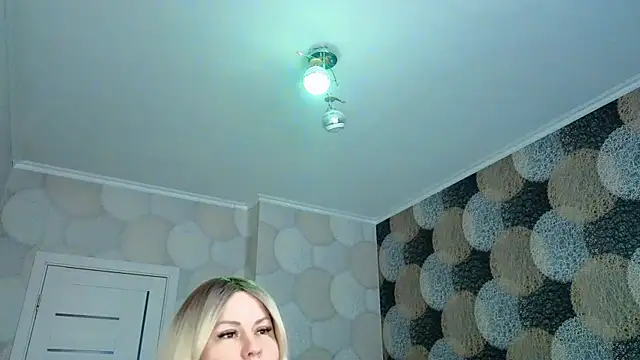 Snapshot of natusik chatting on 01/07/25, 07:42 natusik online show from 01/07/25, 07:42