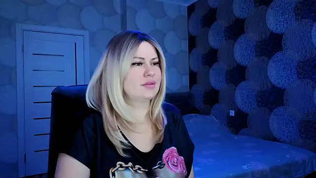 Snapshot of natusik chatting on 02/04/25, 04:15 natusik online show from 02/04/25, 04:15