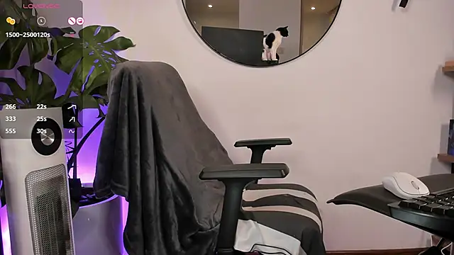 ariana fitl  online show from 01/30/25, 06:03