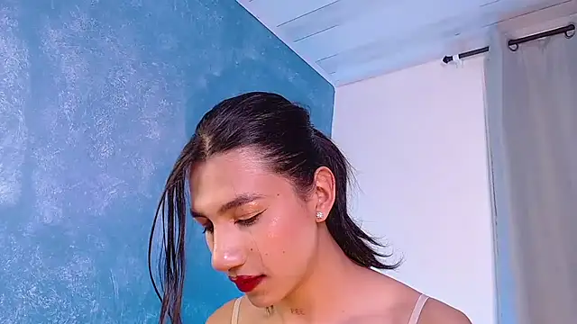 sofiaa grey  online show from 02/01/25, 04:33