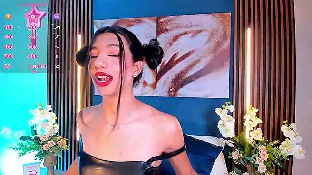 sofiaa grey  online show from 02/28/25, 04:42