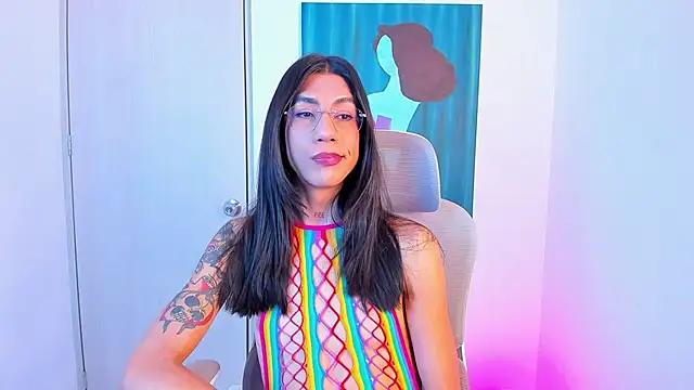 Snapshot of sofiaa_grey_ chatting on 04/29/26, 05:17 sofiaa grey online show from 04/29/26, 05:17