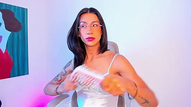 Snapshot of sofiaa_grey_ chatting on 06/03/26, 03:17 sofiaa grey online show from 06/03/26, 03:17