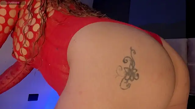 Shayla27 online show from 04/15/26, 07:58