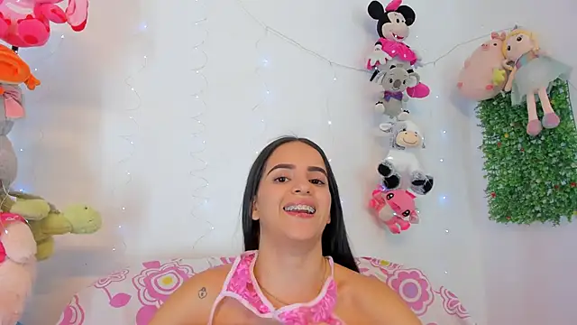 emilyclay 1 online show from 01/10/26, 07:43