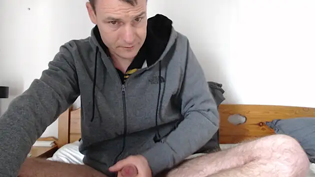 geree84 online show from 03/13/25, 01:40